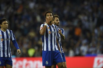 VÍDEO: Namaso abre o marcador no Dragão com ajuda de Robles