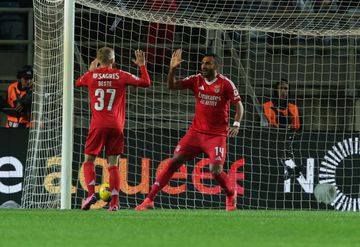 From the emotion of Carreras to the good return of Kokçu: how Benfica players reacted to the victory