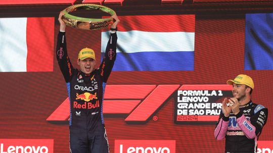 Verstappen: «Montanha-russa de emoções». Norris diz a que a vitória não foi talento, só sorte