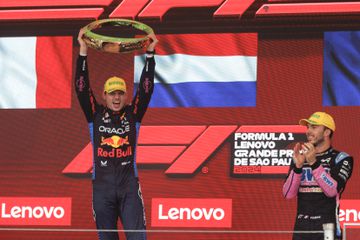 Verstappen: «Montanha-russa de emoções». Norris diz a que a vitória não foi talento, só sorte