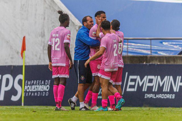 Felgueiras e Mafra empatam com um golo aos 90'