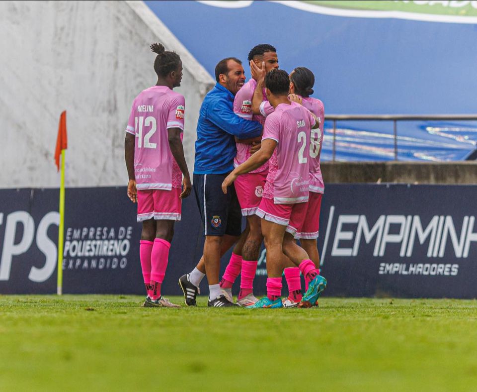 Felgueiras e Mafra empatam com um golo aos 90'