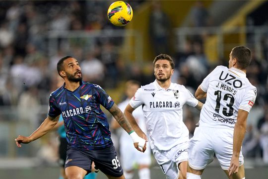 V. Guimarães-Moreirense: conquistadores vencem dérbi com golo solitário de Nélson Oliveira