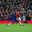 Manchester United e Chelsea empatam a um golo