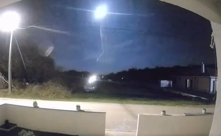 Portugal abalado! Meteoro invade os céus