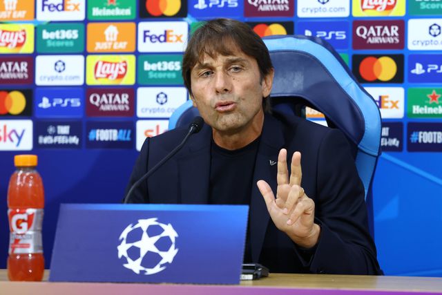 Antonio Conte, treinador do Nápoles