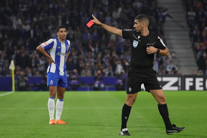 Dragões e bracarenses em fúria! Apito final