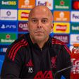Arne Slot, treinador do Liverpool, em conferência de imprensa
