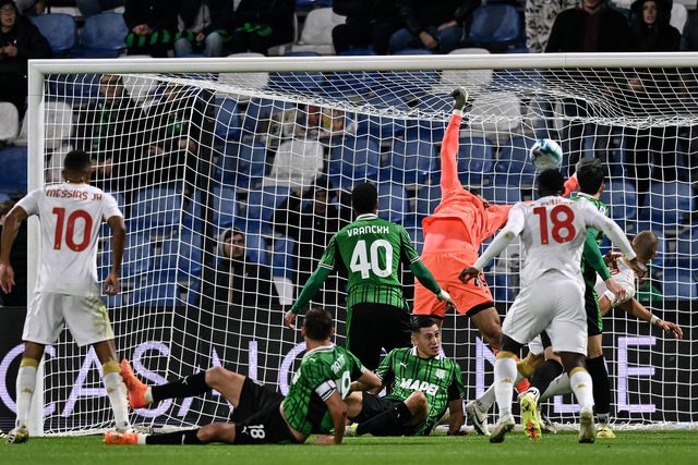 Génova conquista primeira vitória da época logo após a saída de Vieira