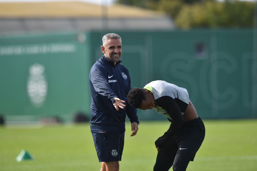 Rui Borges e Salvador Blopa no treino do Sporting (Foto: Miguel Nunes)