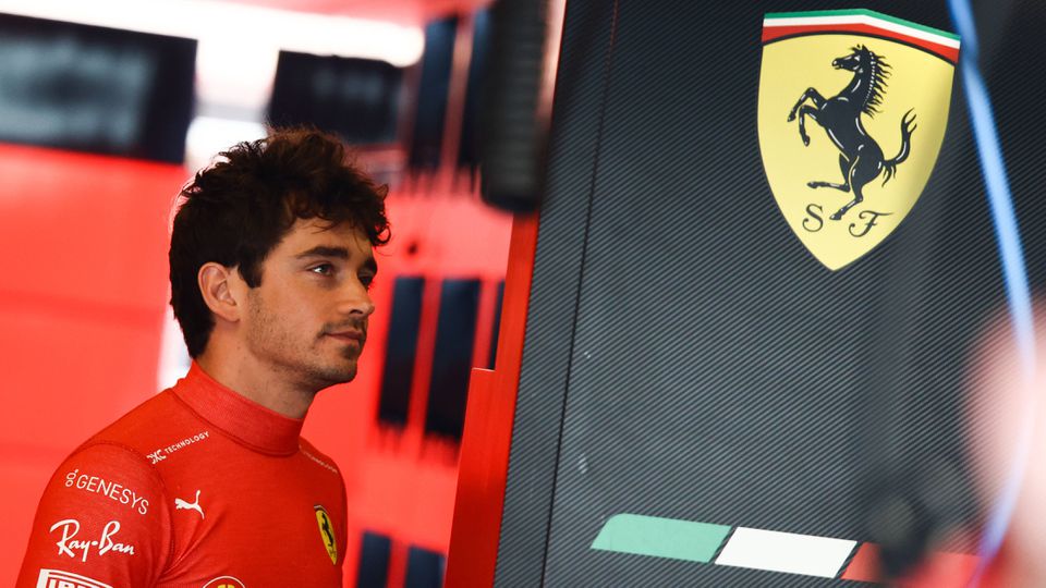 Leclerc perto de renovar contrato com Ferrari até 2029