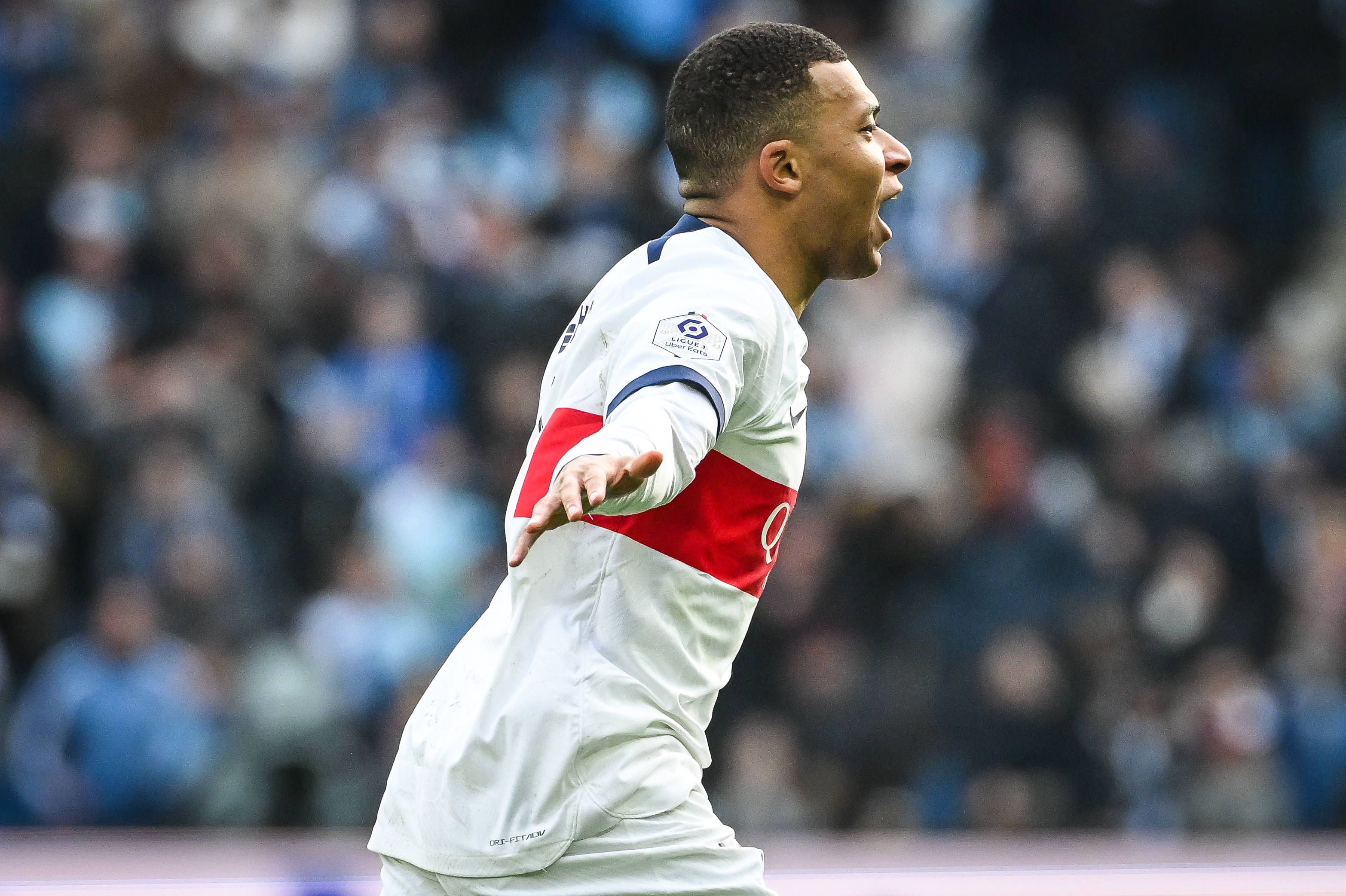 Ramos e Vitinha faturam em jogo de muitos golos no Parc des Princes 