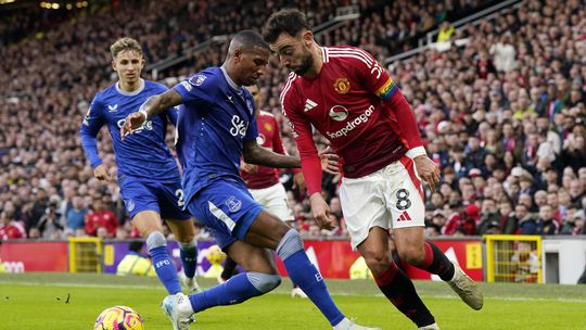 Ashley Young pode defrontar o seu filho na FA Cup