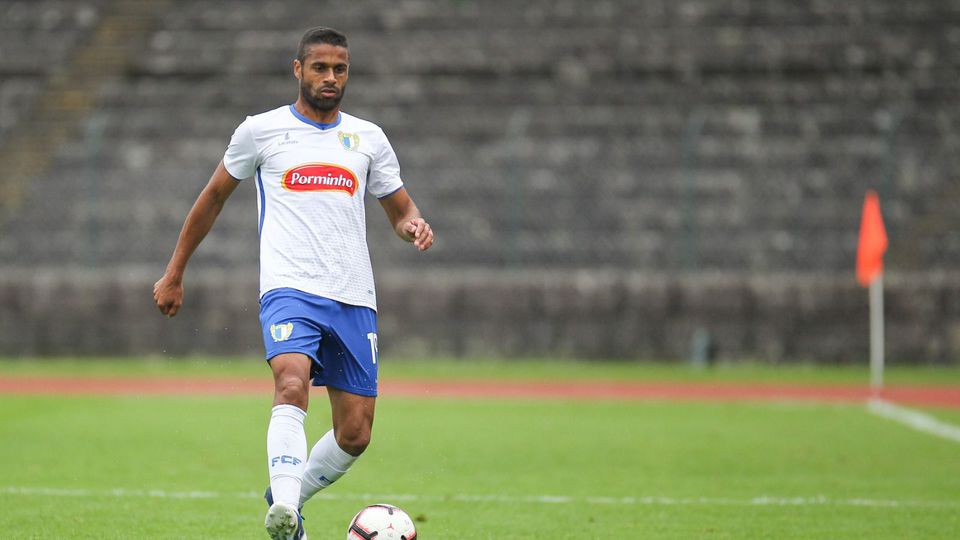 Famalicão: Ricardo ao leme no arranque da preparação para o jogo com o FC Porto