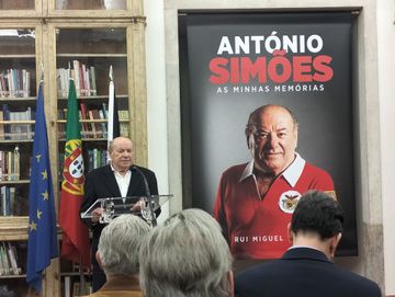 As imagens da apresentação do livro de Simões (fotogaleria)