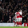 O Arsenal continua com cinco pontos de vantagem no topo da Premier League