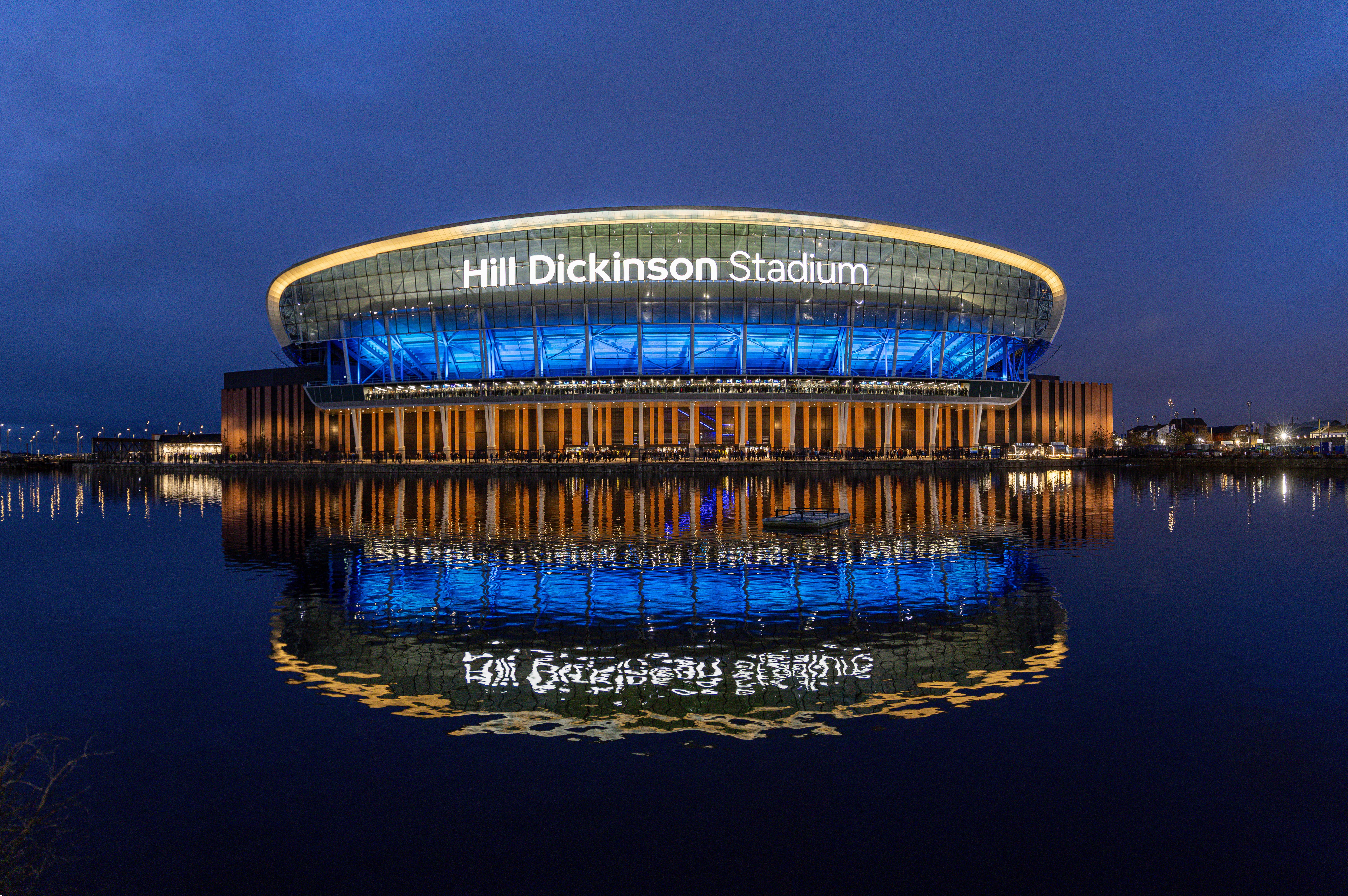 Hill Dickinson Stadium, em Liverpool, Inglaterra; Inauguração: 2025; Capacidade: 52.888; Equipa:  Everton