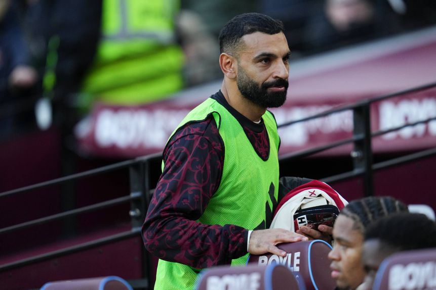 Salah já tinha estado no banco frente ao West Ham