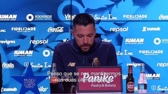 «Luuk de Jong é um pouco mais complicado fazer parte do jogo»