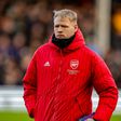 «Ramsdale quer mudar-se, mas o Arsenal não o quer deixar sair»