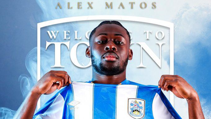 Chelsea empresta médio lusodescendente ao Huddersfield