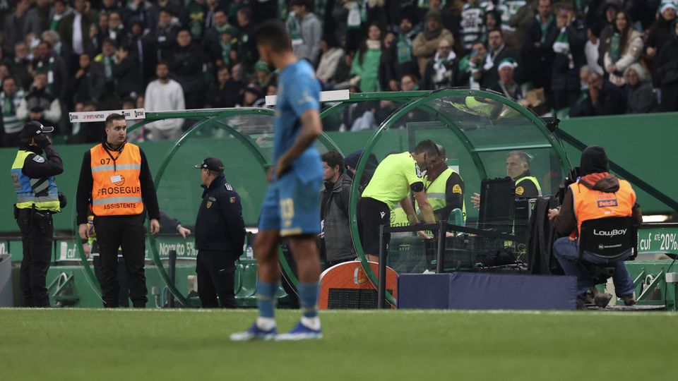 Conselho de Arbitragem identifica golo mal invalidado ao Sporting frente ao FC Porto