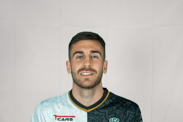 Os destaques do Farense: mancha de Fran Delgado em equipa curta no ataque