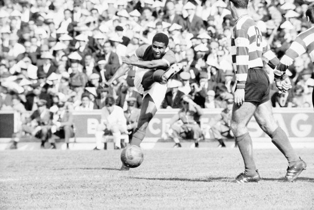 Eusébio - 10 anos sem a maior das papoilas saltitantes