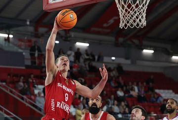 Benfica passa onde perdera pela última vez