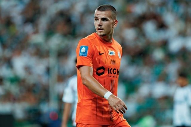 Václav Sejk já está em Famalicão