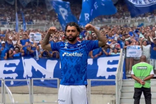 Ex-Benfica solta palavrão na apresentação do Cruzeiro