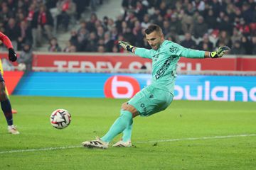 Anthony Lopes estreia-se com um empate em Lille e Lyon aproveita