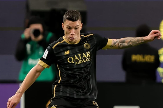 Uribe em ação pelo Al Sadd