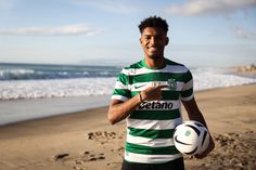Luís Guilherme foi à praia... e é reforço do Sporting