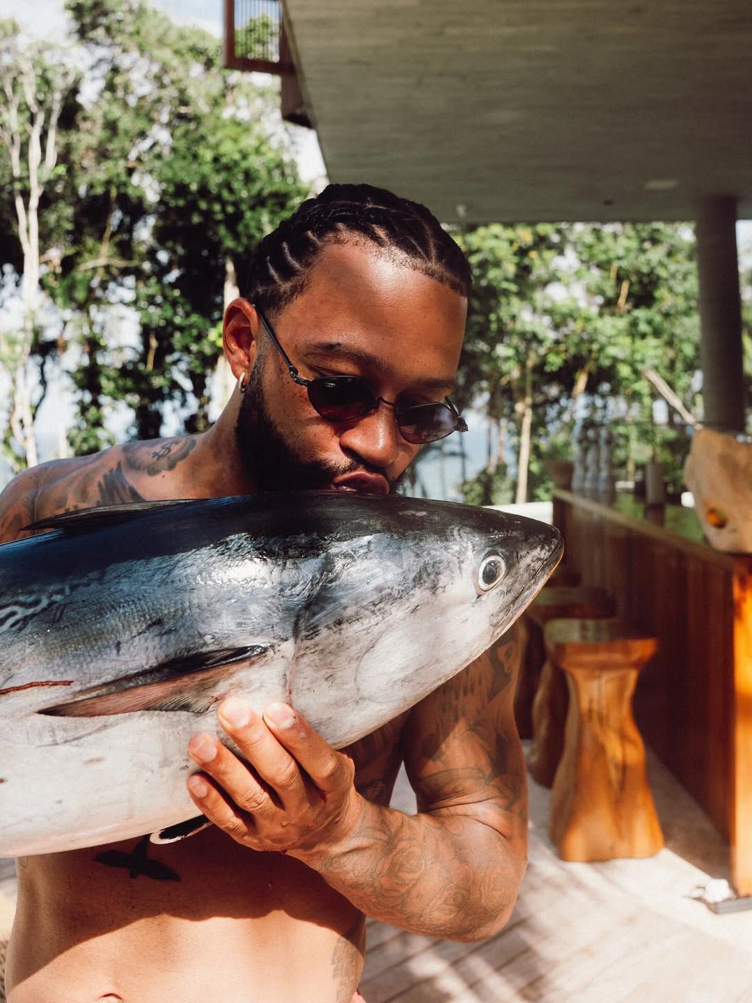 Memphis Depay optou por passar as férias no Brasil - foto: Instagram/Memphis