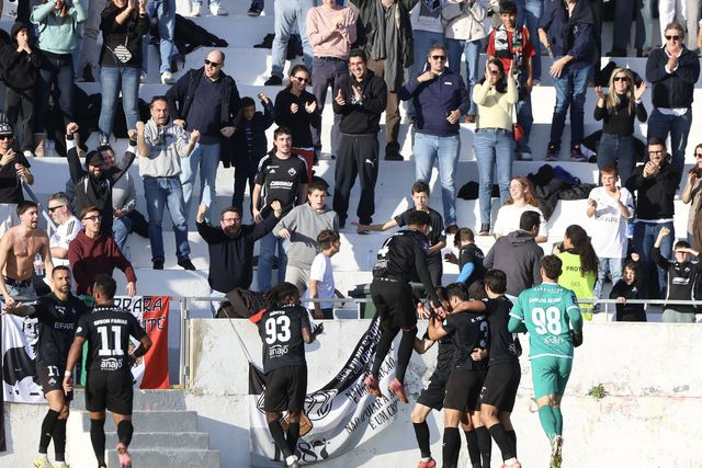 Festa da Académica na casa do Atlético (Foto: FPF)