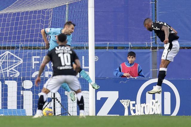 Destaques do V. Guimarães: Jota Silva esfola, André Silva marca