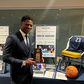 Ex-internacional Carlos Andrade no Hall of Fame da Universidade de Queens de Charlotte