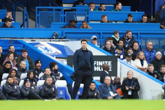 Pochettino pede desculpa aos adeptos após desastre em casa