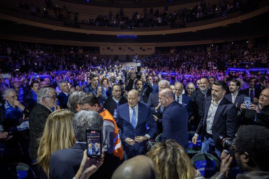 Jornalistas atingidos por adeptos do FC Porto na recandidatura de Pinto da Costa