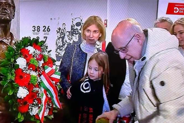 Família de Fehér presente