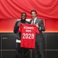 Bruma, na imagem com Rui Costa e com a camisola com o seu nome e o número 2028, ano do final do contrato, foi adquirido no último dia do mercado de inverno pelo Benfica ao SC Braga