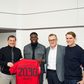Alphonso Davies renovou contrato com o Bayern (Bayern Munique)