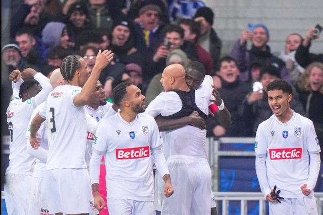 Surpresa portuguesa na Taça de França: Dunkerque elimina Lille