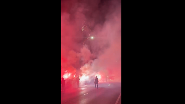 VÍDEO: autocarro do Atlético Madrid foi recebido assim...