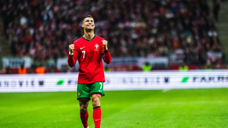 Ronaldo continua a ser o desportista mais bem pago do mundo (veja o 'ranking')