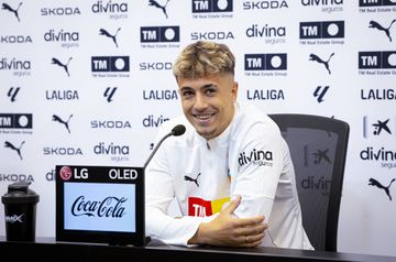 Iván Jaime apresentado no Valência: «FC Porto é passado»