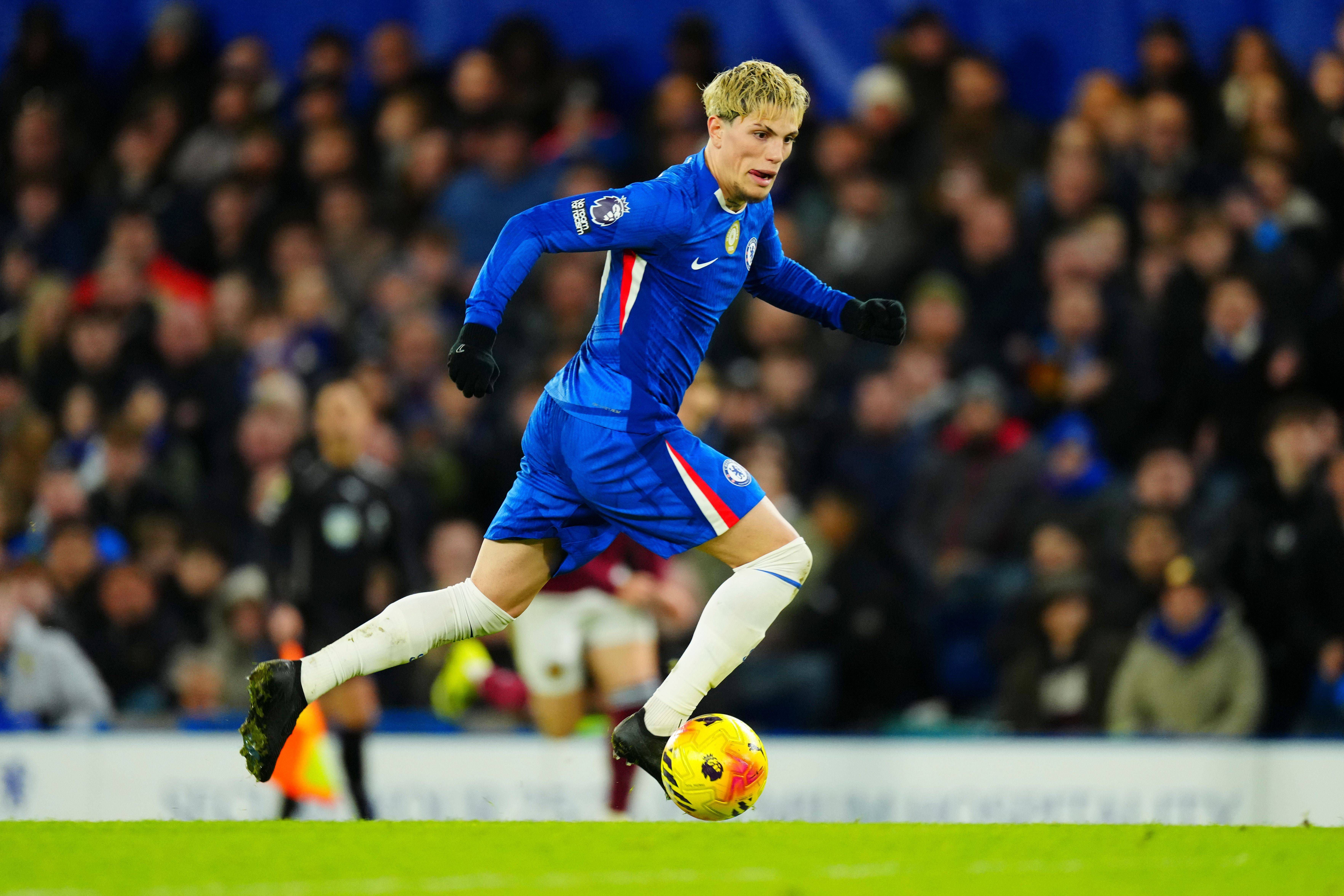 Alejandro Garnacho mudou-se para Londres esta época