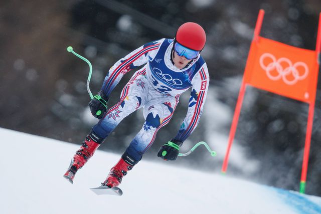 Fredrik Moller teve de ser transportado de helicóptero após queda aparatosa - Foto: IMAGO