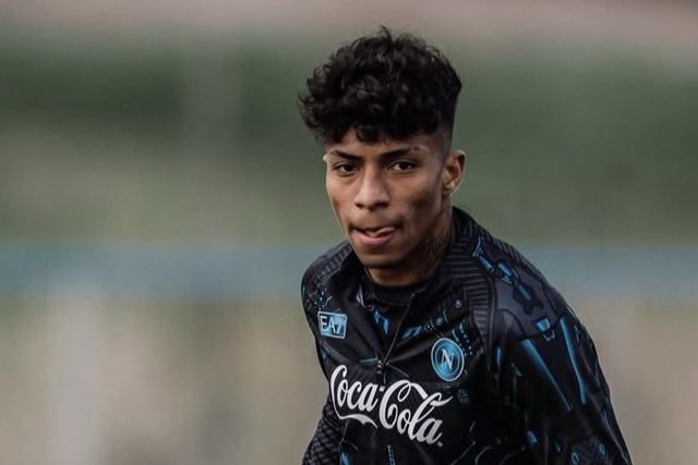 Alisson Santos começa a mostrar serviço no Nápoles